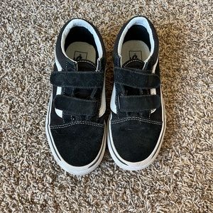 Black velcro vans
